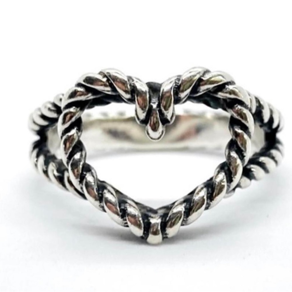 RARE RETIRED James Avery heart twisted rope ring